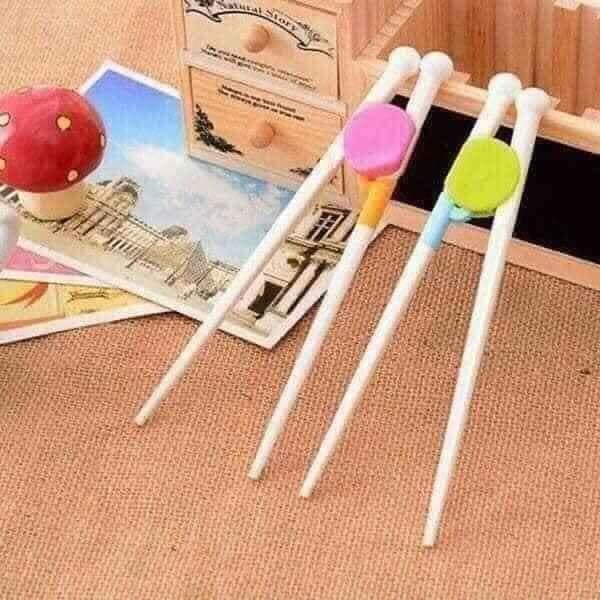 Đôi Đũa Tập Ăn Cho Bé