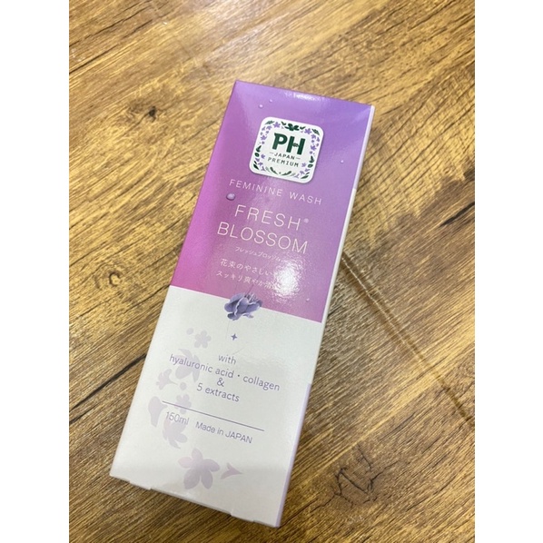 Dung dịch vệ sinh phụ nữ PH 150ml - Hàng Nội Địa Nhật