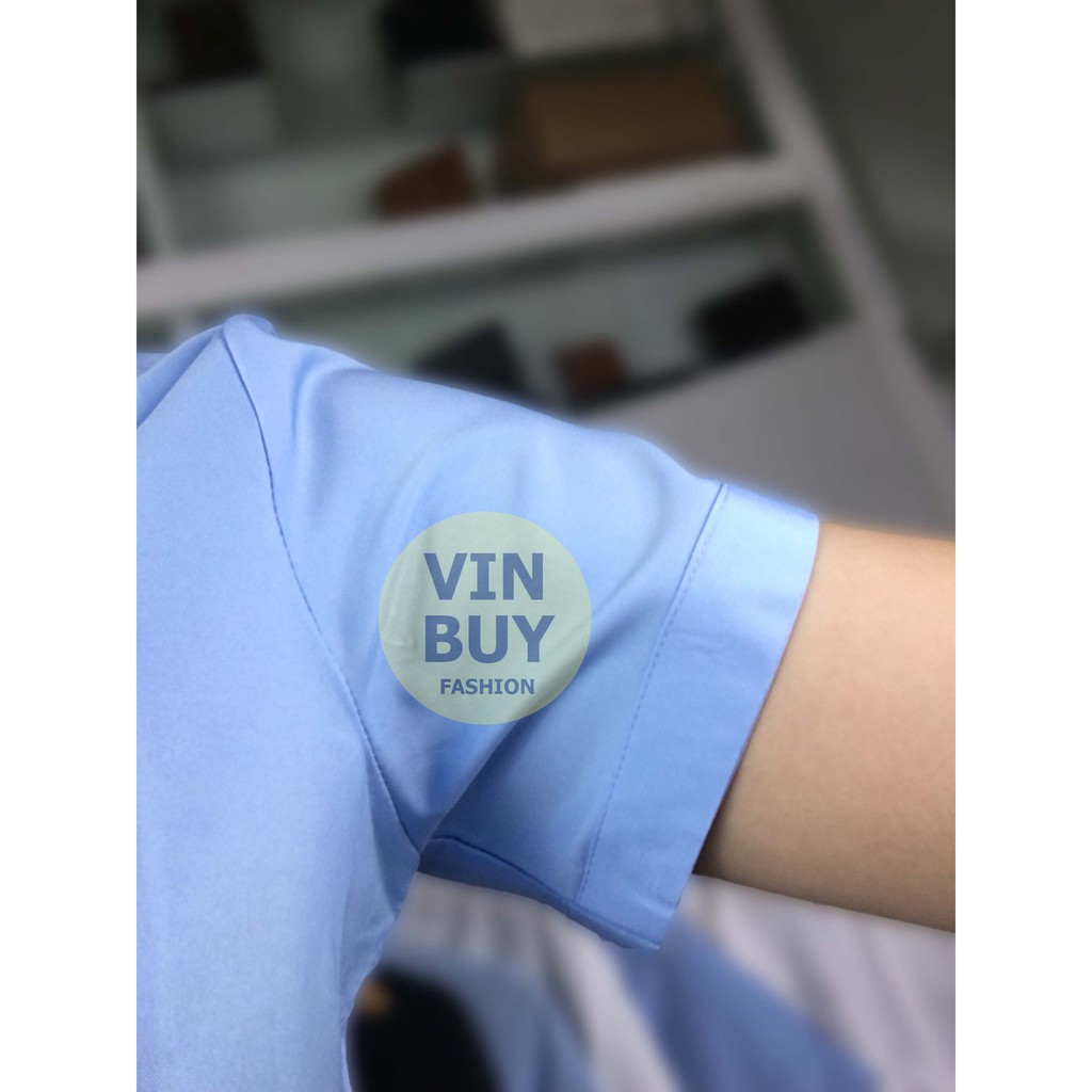 Áo sơ mi trắng tay ngắn, thiết kế 3 nút áo ngăn hở ngực | BigBuy360 - bigbuy360.vn