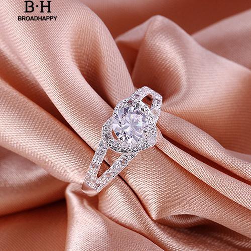 Nhẫn thép không gỉ đính đá hình trái tim thời trang cho nữ