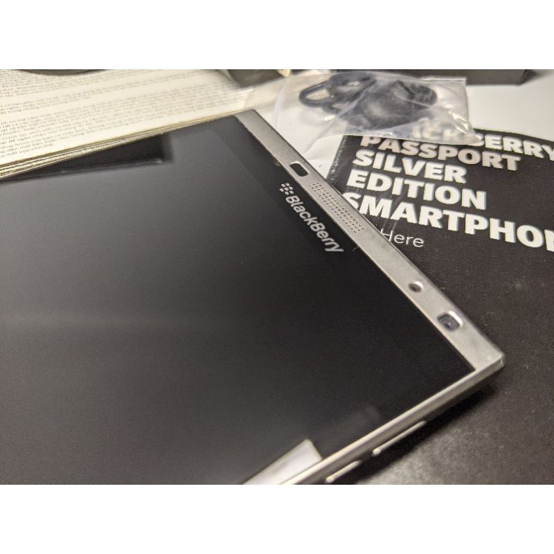 BlackBerry Passport Silver Edition Fullbox