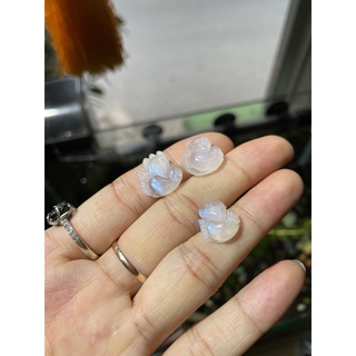 Mặt dây tỳ hưu - hồ ly Moonstone