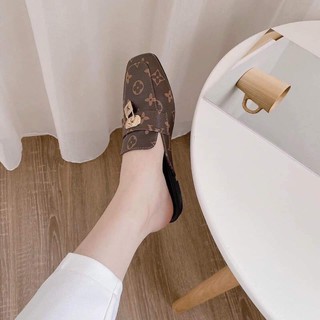 GIÀY SỤC KÈM KHOÁ L.V