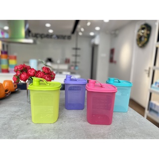Bình nước Tupperware Slim Line Pitcher 1L