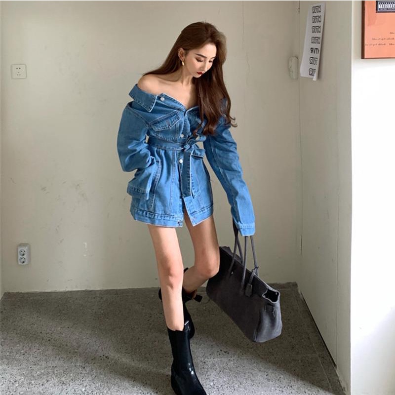 Cẩn Thận Niche Đầm Denim Một Vai Lệch Tà Ôm Dáng Thời Trang Đường Phố Mùa Thu
