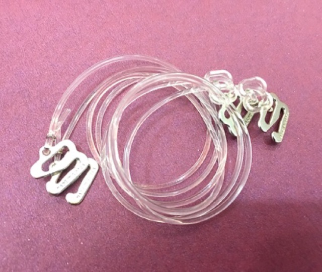 dây áo trong Hàn Quốc:1 đôi