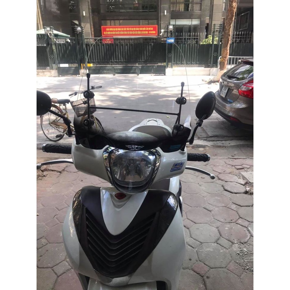 Kính chắn gió xe Honda SH Mode