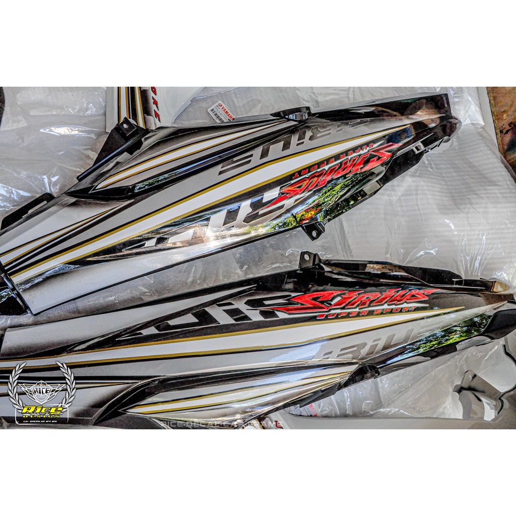 Tem Sirius Trước trắng Sau Đen Mẫu mới Thái Vuông hot