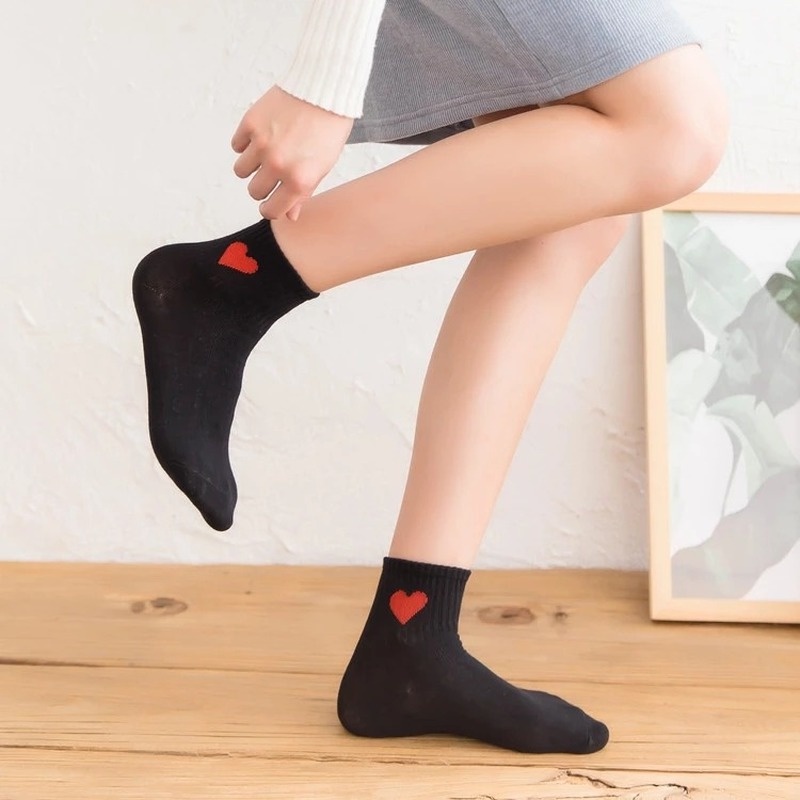Vớ Cotton Dày Dặn Mềm Mại Thoáng Khí In Họa Tiết Trái Tim Dễ Thương Cho Nữ