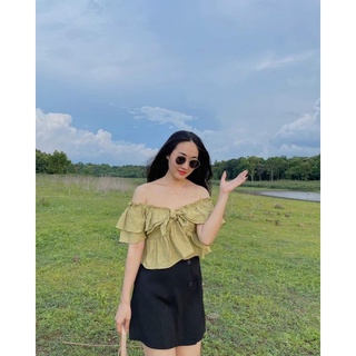Áo croptop trễ vai
