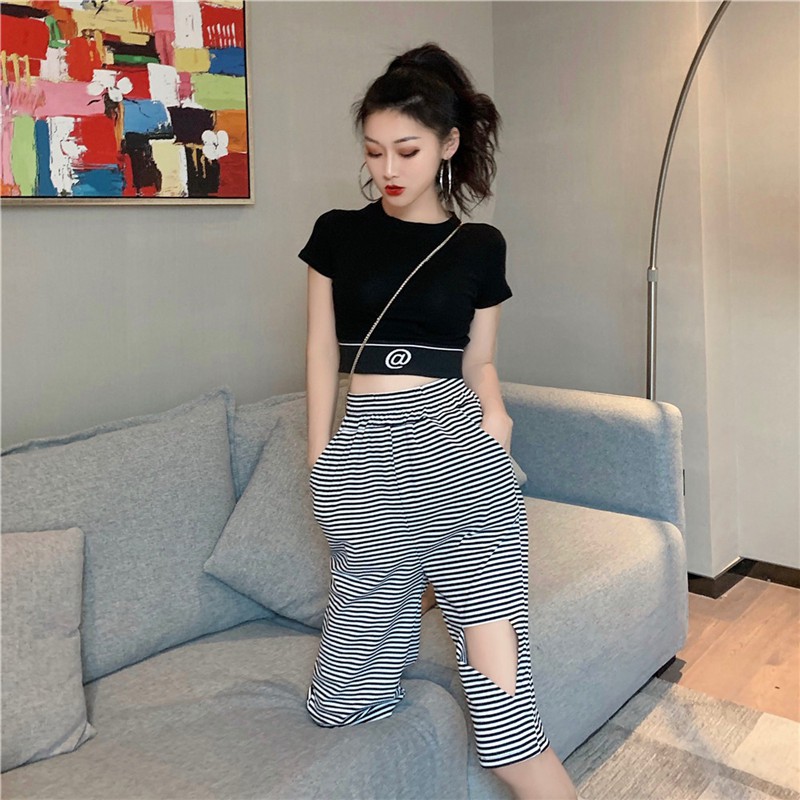 Set áo croptop tay ngắn ôm+ quần lửng lưng cao sọc rách đùi ulzzang ( 2 màu ) có bán riêng