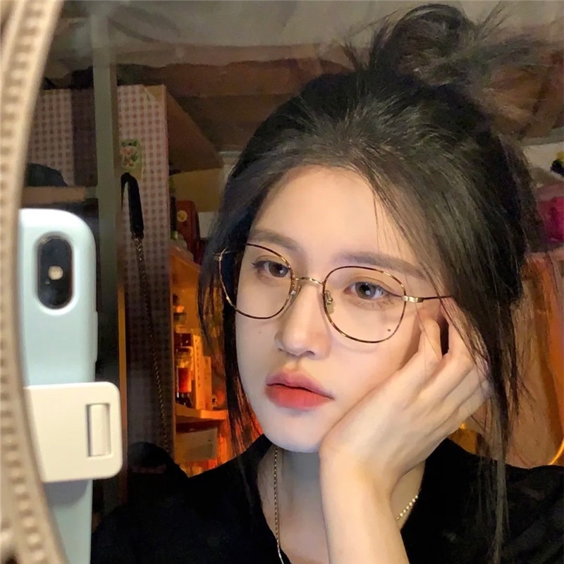 Kính mắt kim loại gọng mảnh da beo