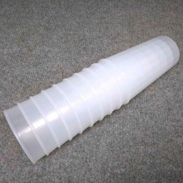 5 chiếc cốc nhựa Việt Nhật
