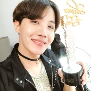 Vòng cổ Chocker phong cách Gothic JHOPE BTS