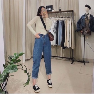 Jeans cúc lệch dáng mom jeans sz S M L