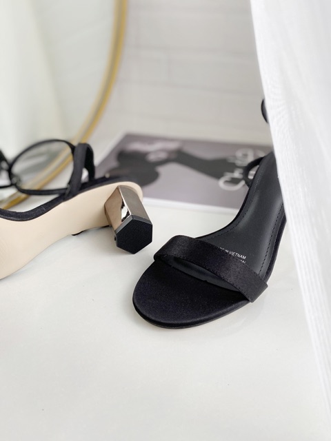 Sandal Capella gót lục giác
