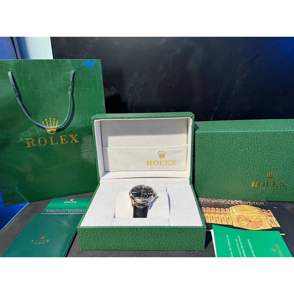 Đồng hồ Nam Rolex Cơ, Full hộp+giấy chứng nhận+Full Phụ Kiện, 3 kim, mặt đen viền vàng dây da,