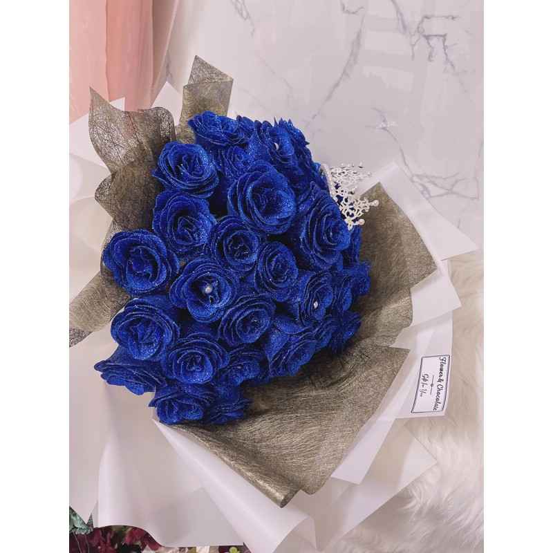 Bó hoa nhũ xanh siêu to kèm vương miện