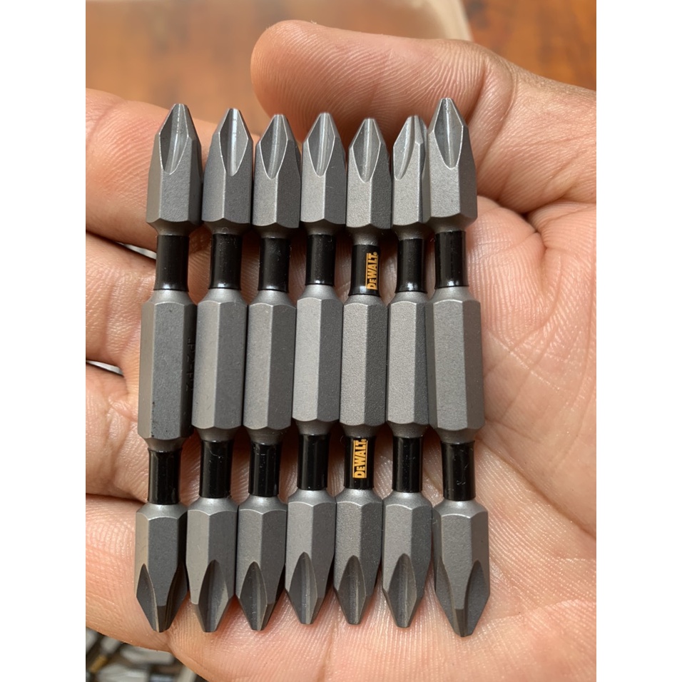 Mũi vít 2 đầu PH2-PH2 Dewalt dài 70mm chính hãng có từ ( SL : 1 mũi )