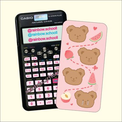 Miếng dán đề can 570 plus 2nd edition máy tính casio fx 570 + decal in theo yêu cầu trang trí skin hình gấu hồng đào