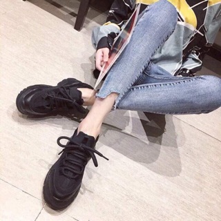Giày sneaker đế 5 cm 2 màu dây