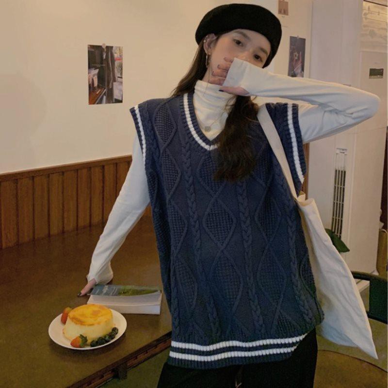 Set hai món/bán lẻ gồm sweater mặc ngoài cổ V dáng rộng và áo thun thời trang cho nữ | BigBuy360 - bigbuy360.vn