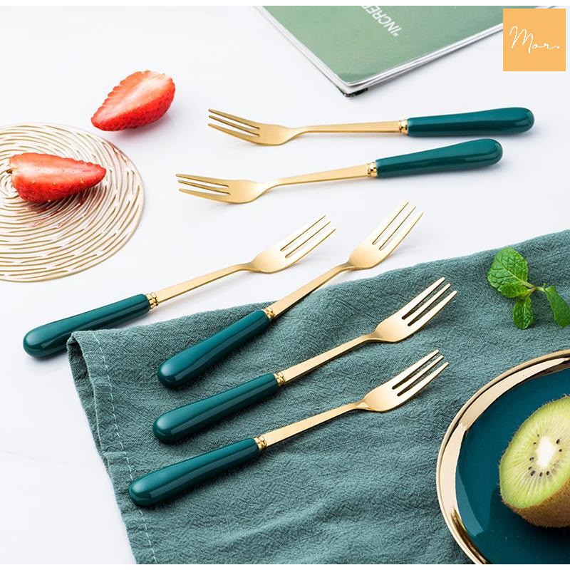 Bộ cốc sứ đựng thìa dĩa - OD6