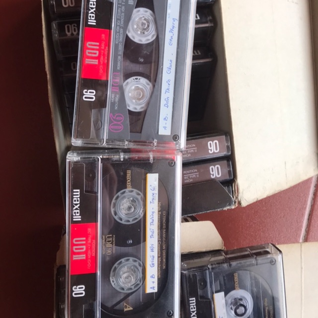 Băng cassette maxell UD II