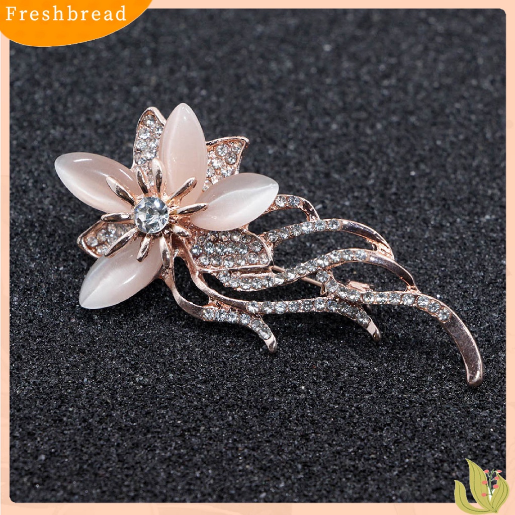 Ghim cài áo hình bông hoa đính đá phong cách thời trang