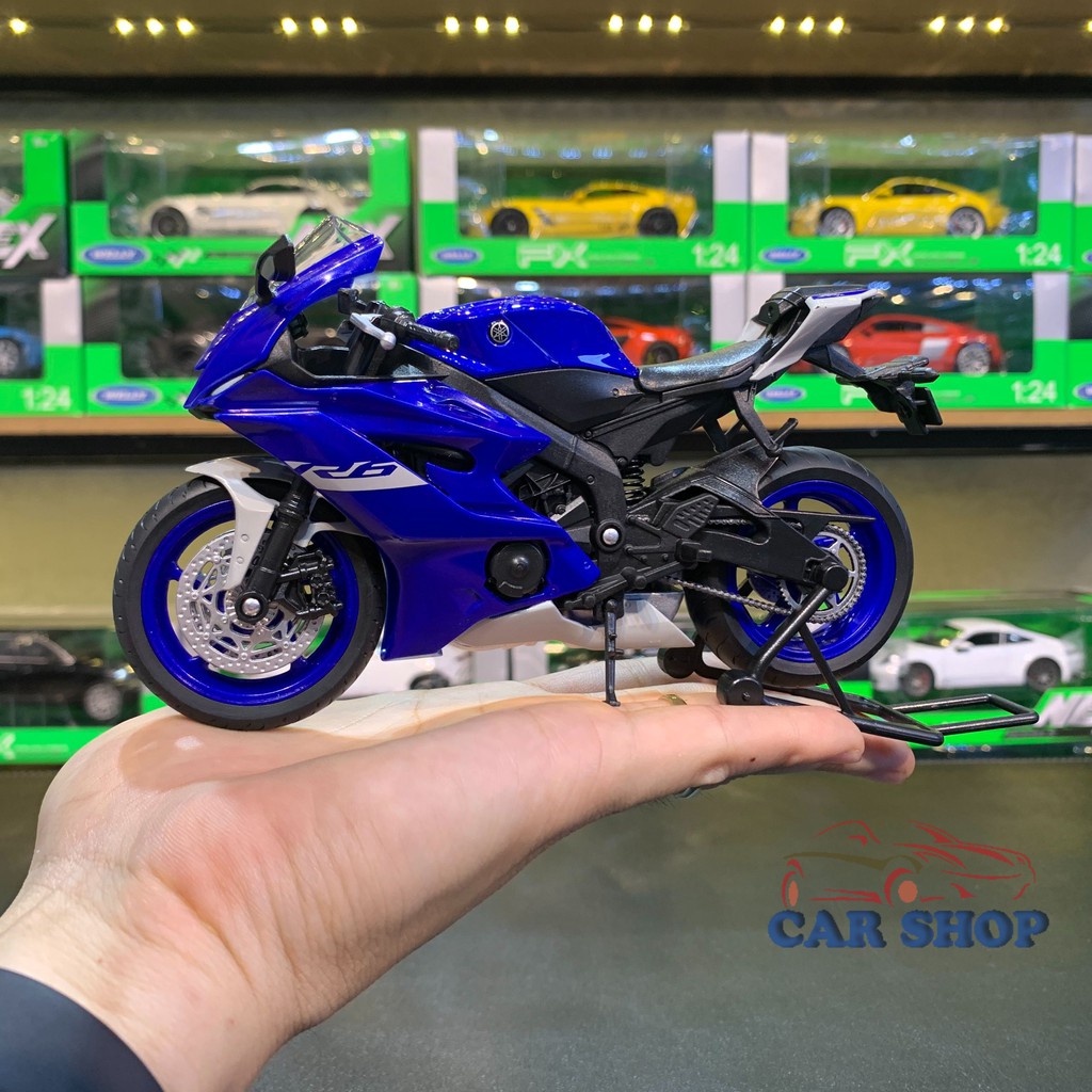 Xe mô hình mô tô YAMAHA YZF R6 2020 Tỉ Lệ 1:12 Hãng Welly có ben nâng trưng bày