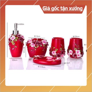 Bộ đồ dùng phòng tắm khắc hoa