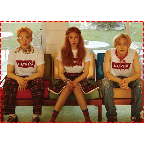 Áo thun Levis trắng Sơn Tùng MTP