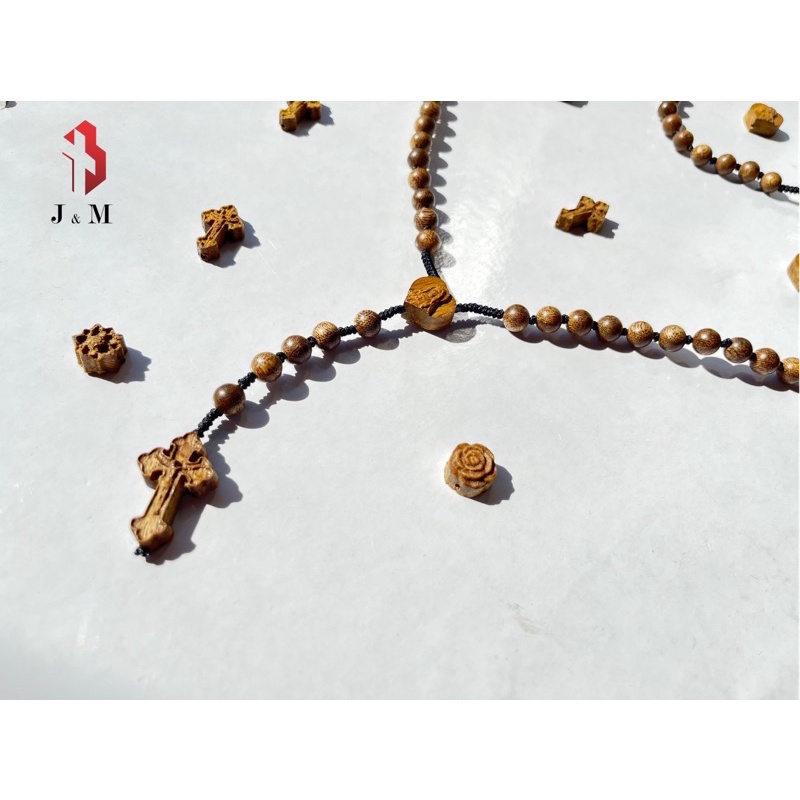 Chuỗi Tràng Hạt Mân Côi Rosary 50 Hạt Trầm Hương Tốc Rừng Cao Cấp