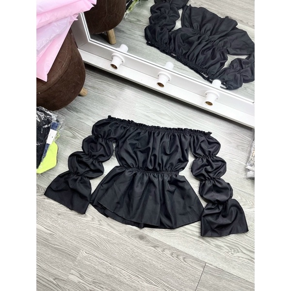 Áo kiểu bẹt vai tay khúc mùa hè UN