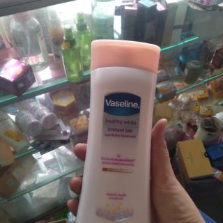 Sữa dưỡng thể Vaseline chai 200ml