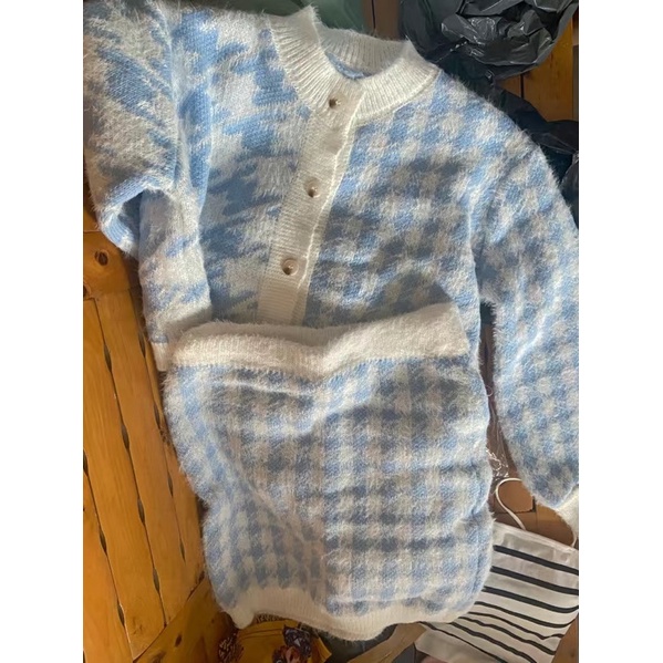 Set đồ len caro tiểu thư mùa thu 3 món: Áo khoác cardigan + chân váy bút chì + áo croptop 2 dây