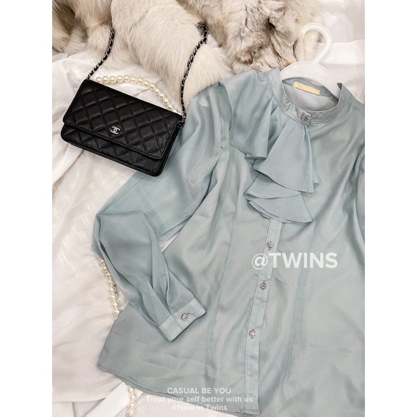 Áo sơ mi cổ bèo Lamia Top nhũ ánh trai