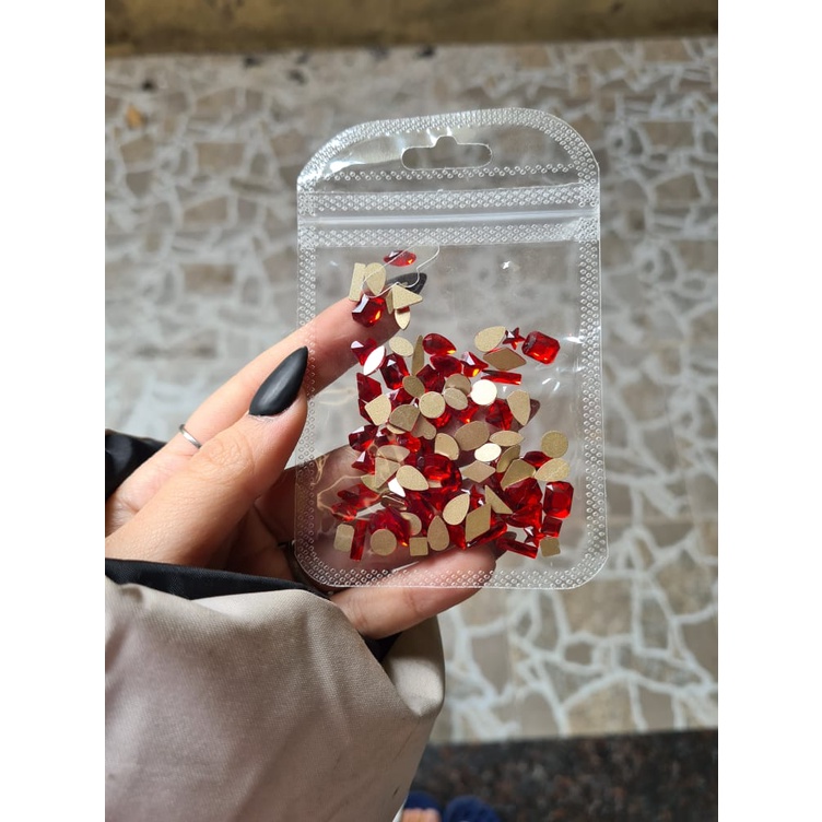 Đá khối chân bằng túi 100v mix full sz
