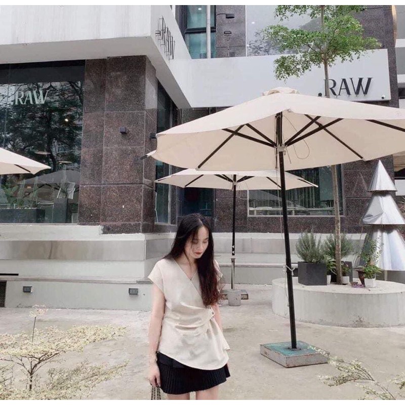 KÈM ẢNH THẬTÁO SƠ MI LỤA BE CỔ V Vạt chéo cúc hông
