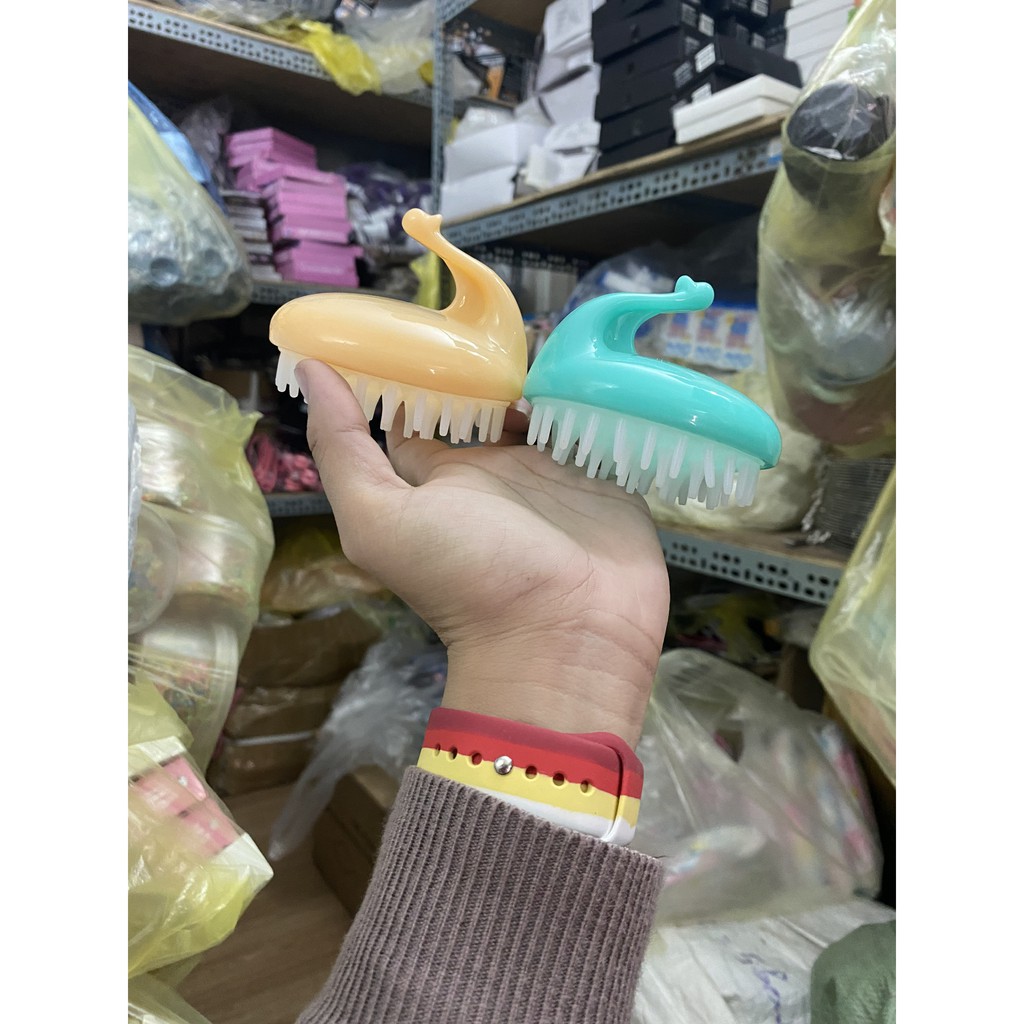 [Mã FMCGLOC giảm 5% đơn 250K] LƯỢC GỘI ĐẦU SILICON GAI GIẢI CỨU NHỮNG BỘ NAILS | BigBuy360 - bigbuy360.vn