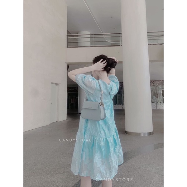 Đầm đuôi cá form suông hoa xanh