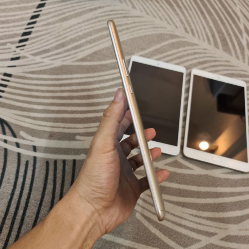 Máy tính bảng Huawei Dtab D02K, 8 inch 4G/LTE