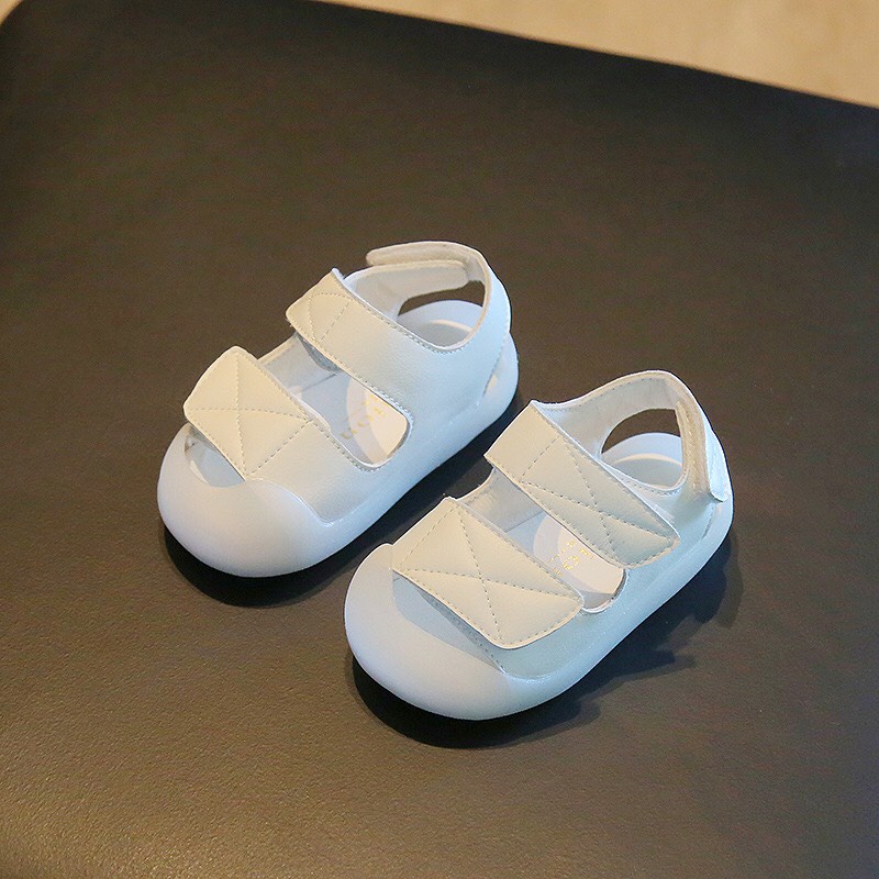 Sandal bé trai - dép quai hậu tập đi bé gái quai ngang khóa dán chống vấp bảo vệ chân thời trang hè Babybees 131