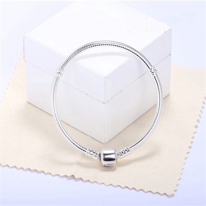 Vòng đeo tay kiểu dáng thời trang cá tính