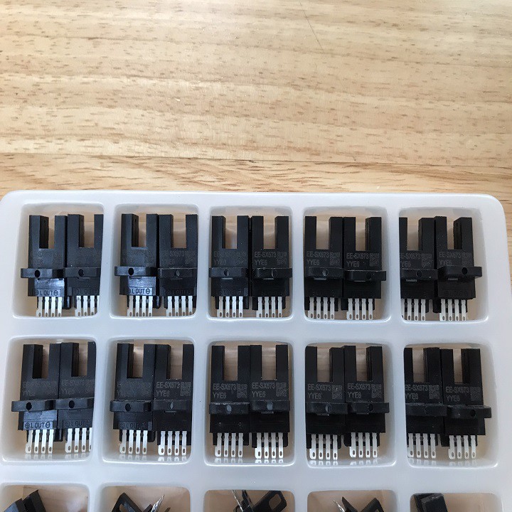 Cảm biến quang EE-SX673