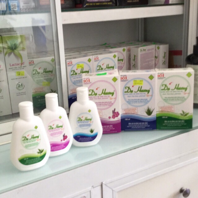 Dung dịch vệ sinh phụ nữ Dạ Hương 100 ml