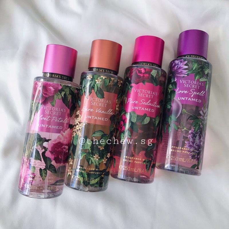 Xịt thơm toàn thân VICTORIA’S SECRET Velvet Petals Untamed