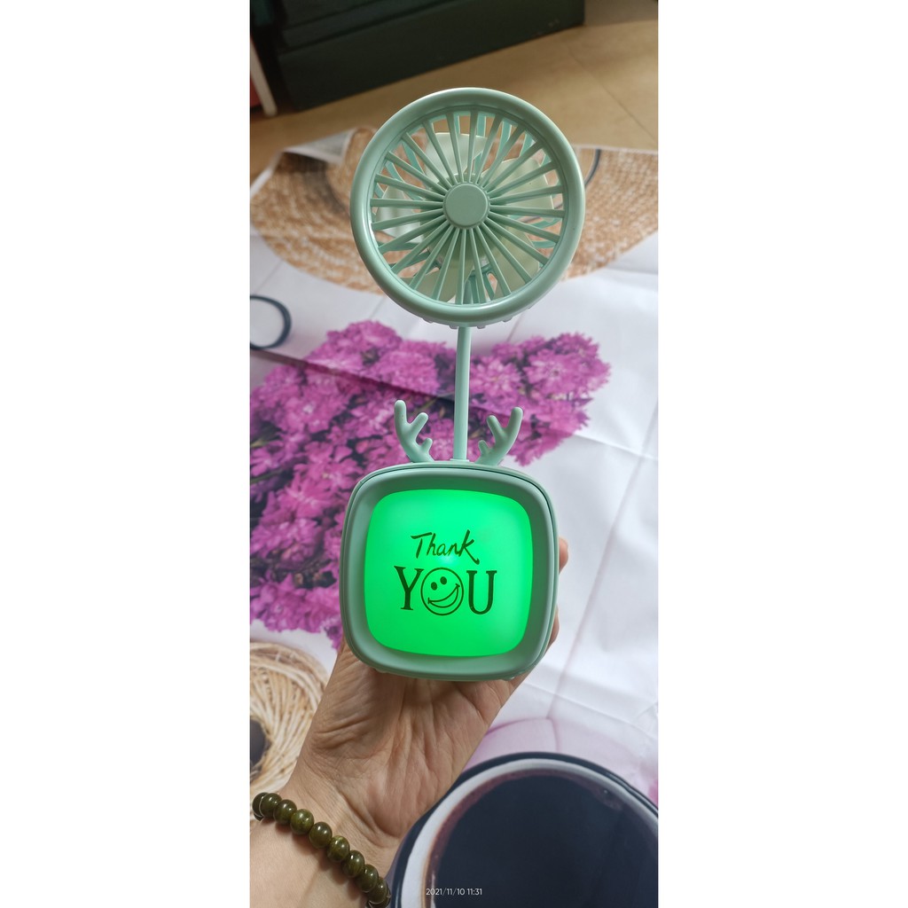 Quạt mini fan tích điện có đèn led đổi màu rất đẹp