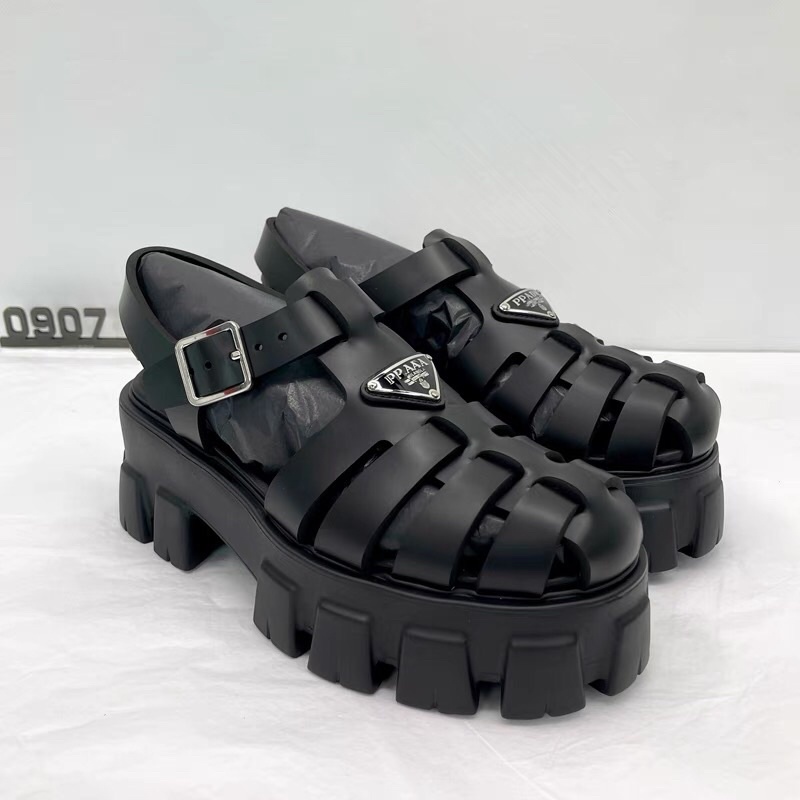 Sandal nữ rọ mõm đế răng cưa cao 6cm khoá cài cá tính