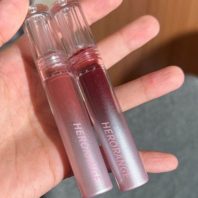 Son Môi Dạng Lỏng 8 Màu Nhung Dưỡng Ẩm Chống Thấm Nước Không Dính Ly Lâu Trôi